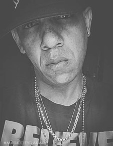 FB_20150423_21_38_58_Saved_Picture